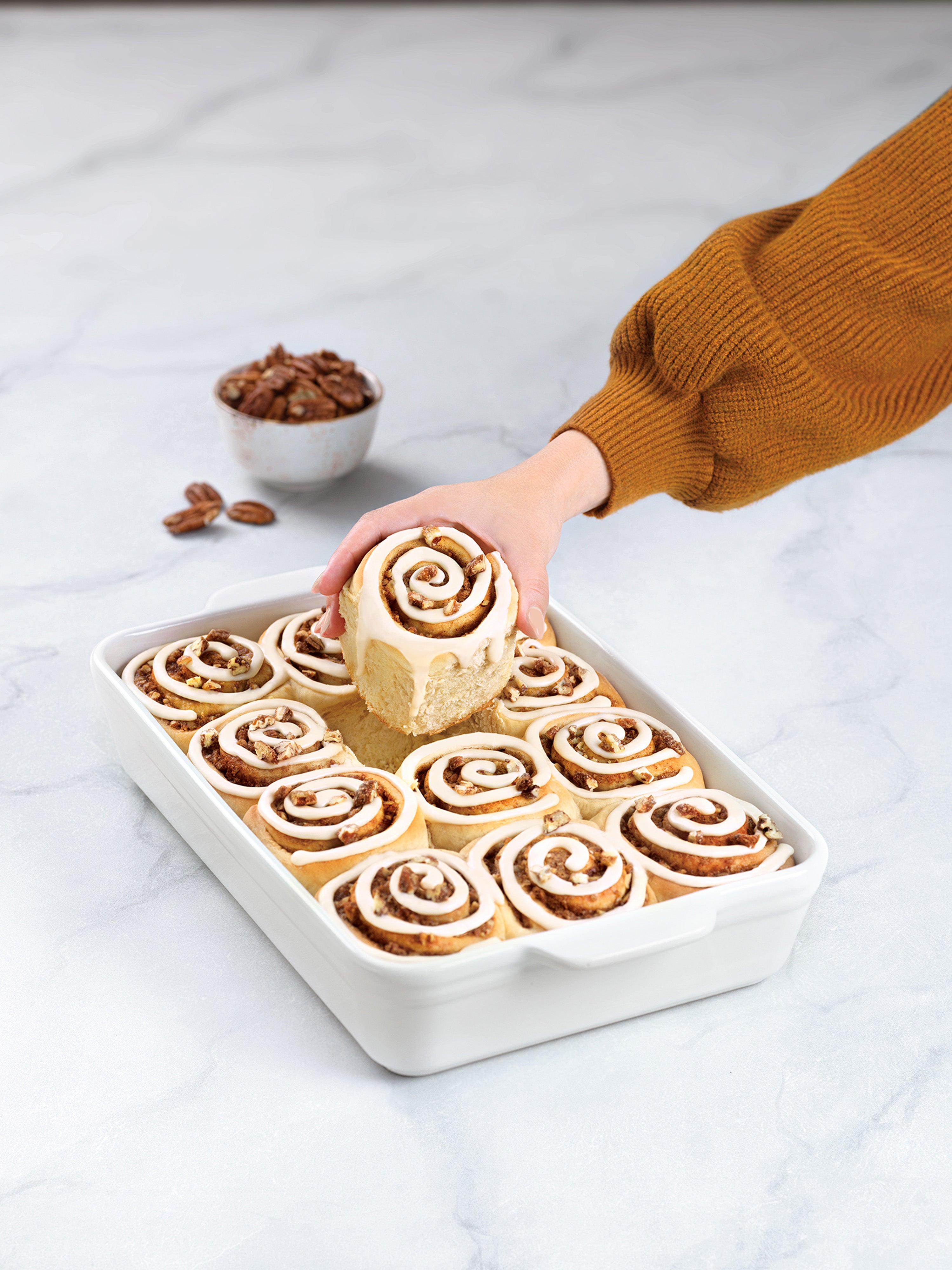 Maple Pecan Cinnamon Rolls – Rosanna Pansino