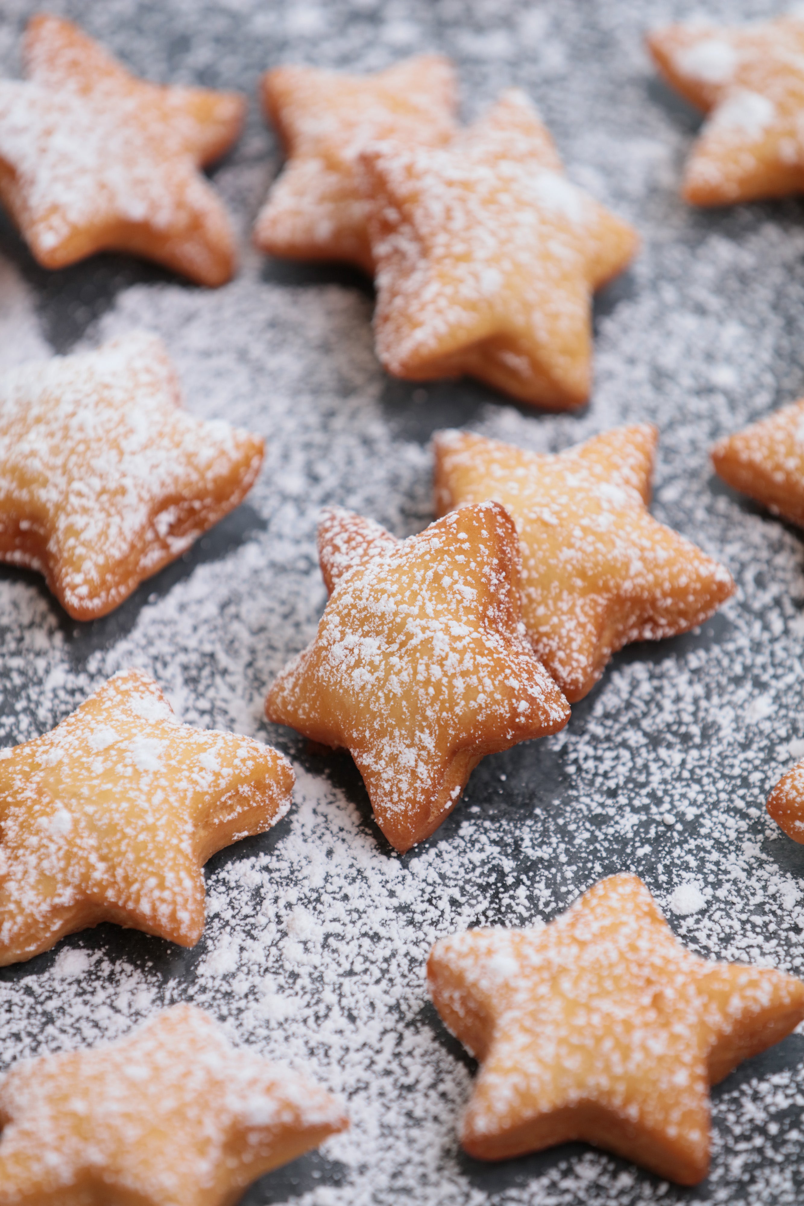 Snowy Star Beignets – Rosanna Pansino
