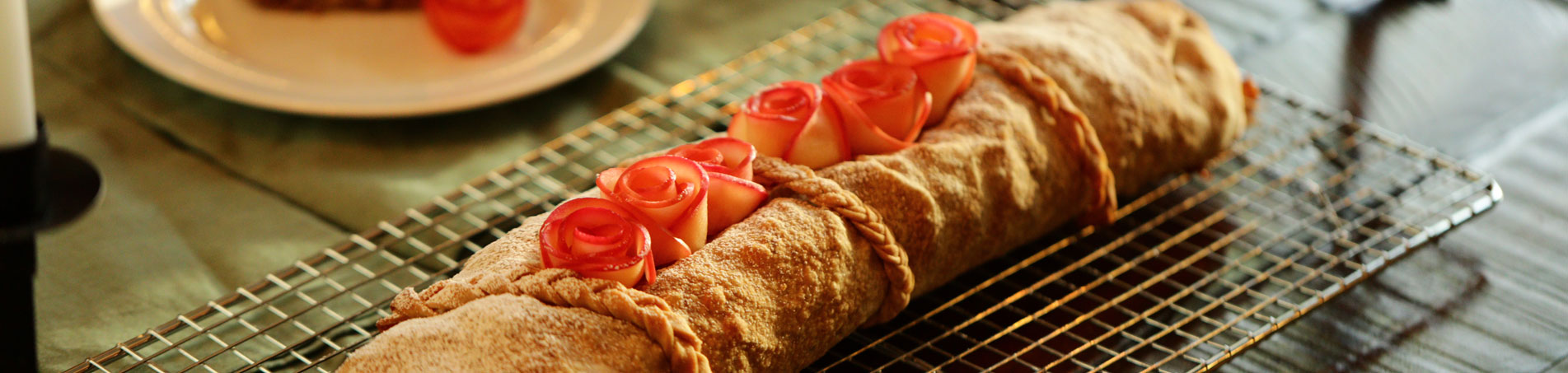 Fantastic Beasts Queenie's Apple Strudel – Rosanna Pansino