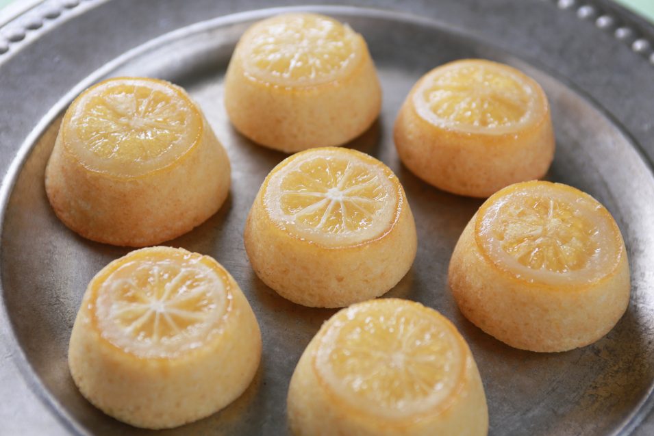 Game of Thrones Sansa's Lemon Cakes Rosanna Pansino