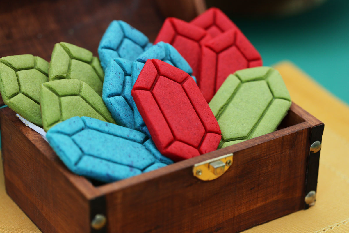 Legend of Zelda Rupee Cookies | Nerdy Nummies | Rosanna Pansino