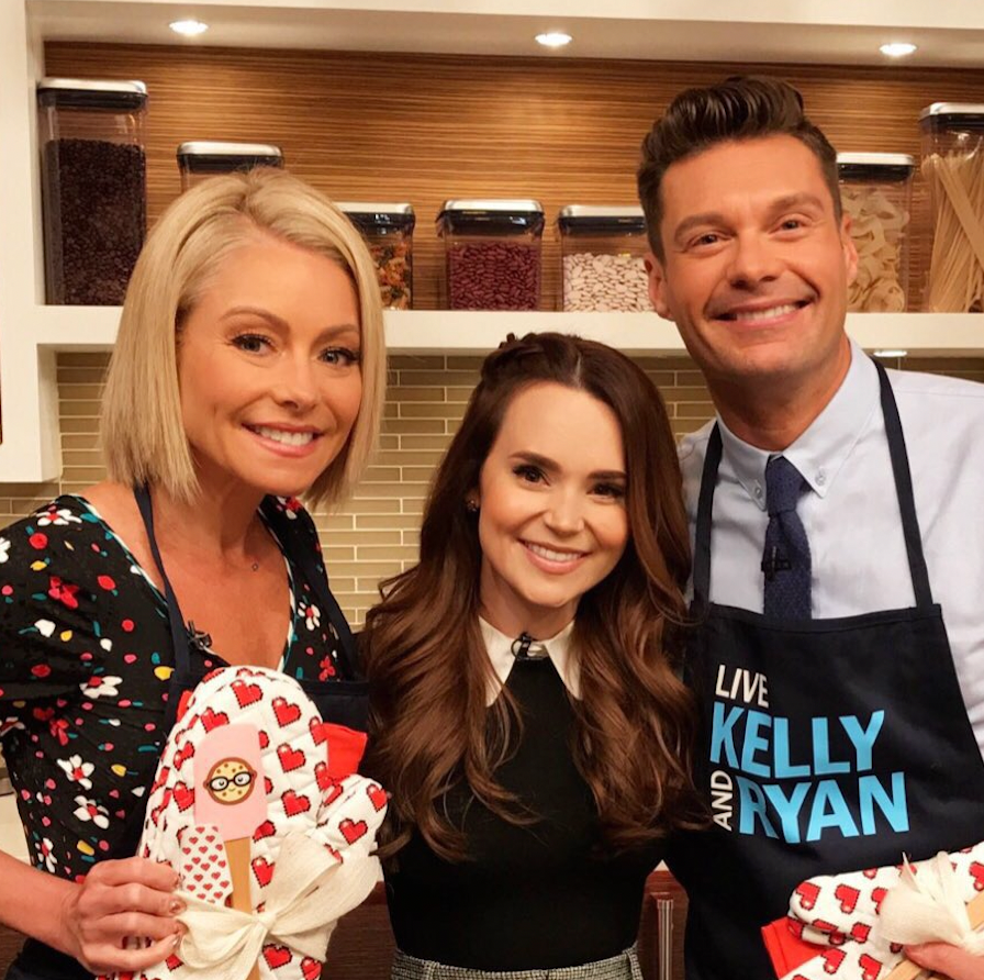 Rosanna Pansino Appears on "Live with Kelly and Ryan"