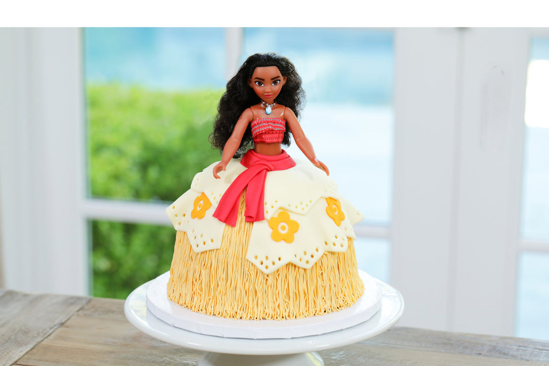 Moana Princess Cake